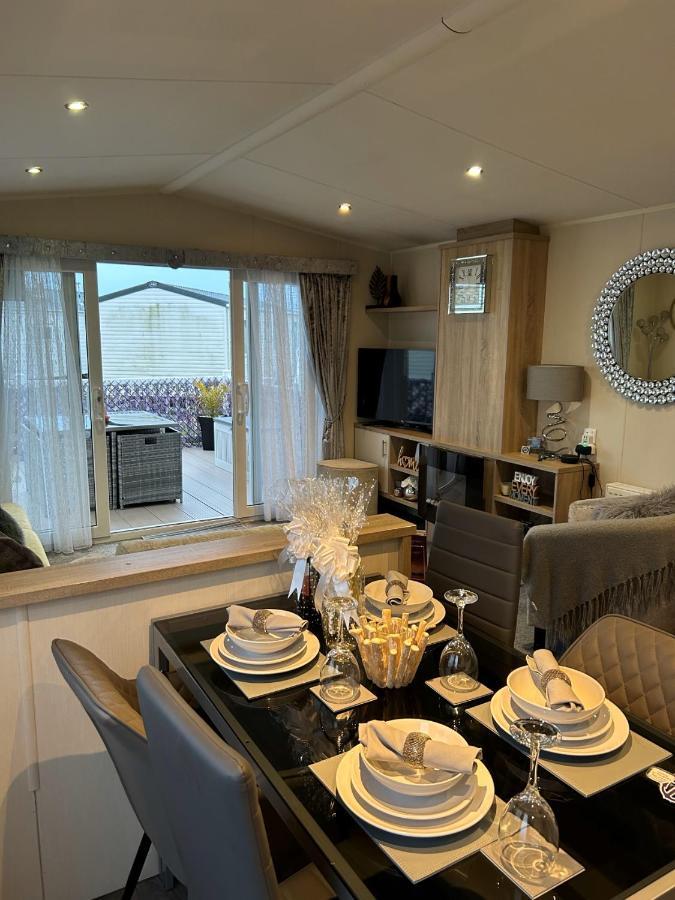 Beautiful Spacious Holiday Home - Romney Sands New Romney Exterior foto
